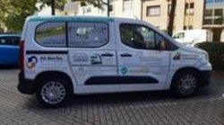 Sponsorenauto von der Seite